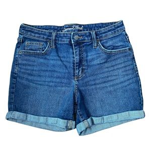 Universal Thread Mid rose boyfriend short